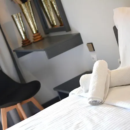 ホテル King Alexander 3*