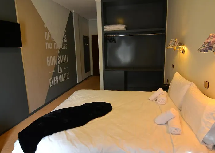 King Alexander 3* Φλώρινα